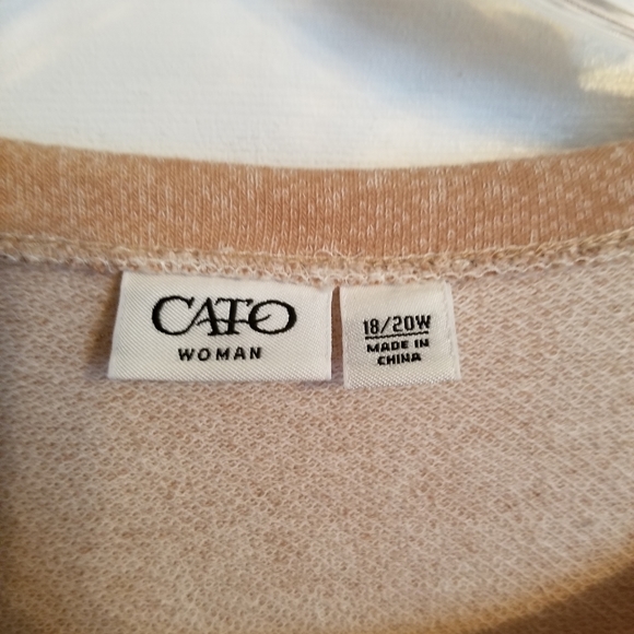 Cato 3/4 sleeves, pullover top, dolled up Jersey style - Picture 2 of 5